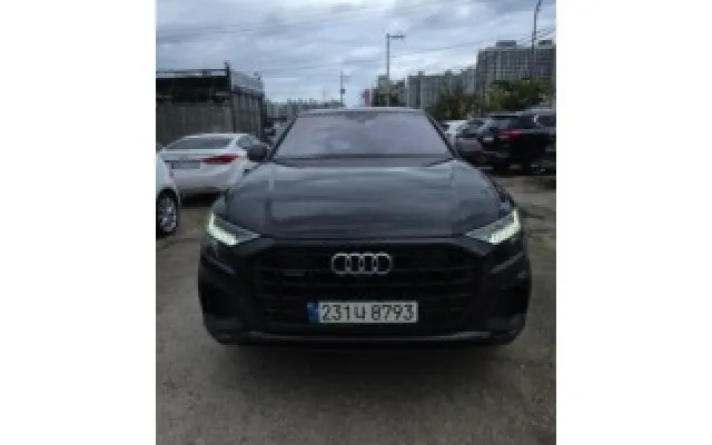 인천중고차구입대출 Q8 55 TFSI 콰트로 프리미엄 매물 사진 16 - 2023/02 270,890km